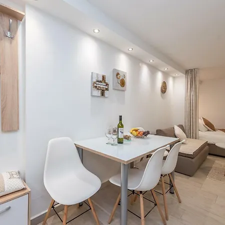 Apartments Luky Zadar Exterior photo